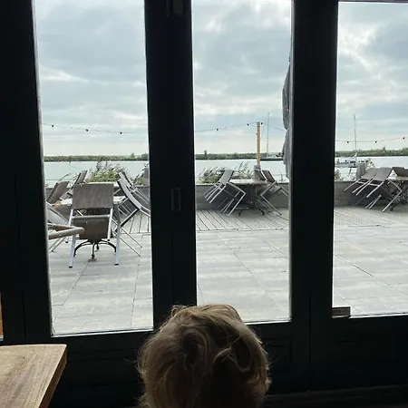 Nagelneues-beachhouse-mit-seeblick-und-40-m-entfernung-zum-ijsselmeer Sankt Lorenzen ob Murau