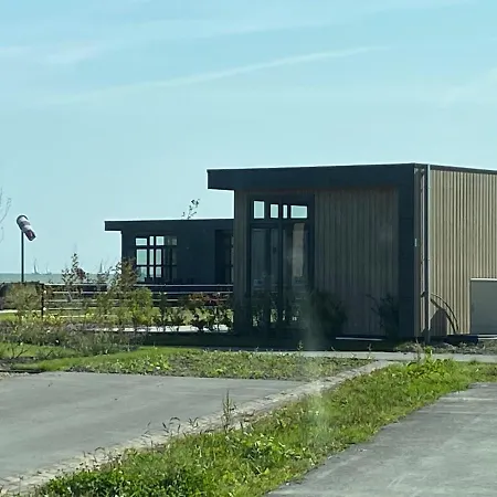 Nagelneues-beachhouse-mit-seeblick-und-40-m-entfernung-zum-ijsselmeer *