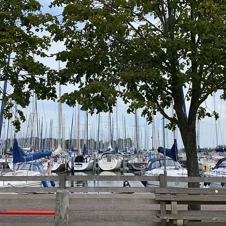 Holiday home Nagelneues-beachhouse-mit-seeblick-und-40-m-entfernung-zum-ijsselmeer