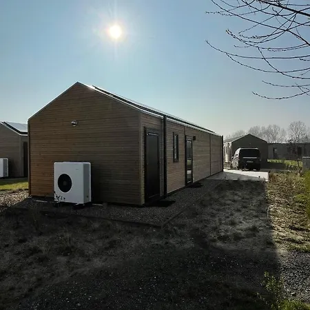 Nagelneues-beachhouse-mit-seeblick-und-40-m-entfernung-zum-ijsselmeer