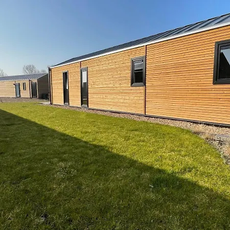Nagelneues-beachhouse-mit-seeblick-und-40-m-entfernung-zum-ijsselmeer