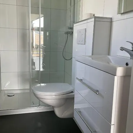 Nagelneues-beachhouse-mit-seeblick-und-40-m-entfernung-zum-ijsselmeer Holiday home *
