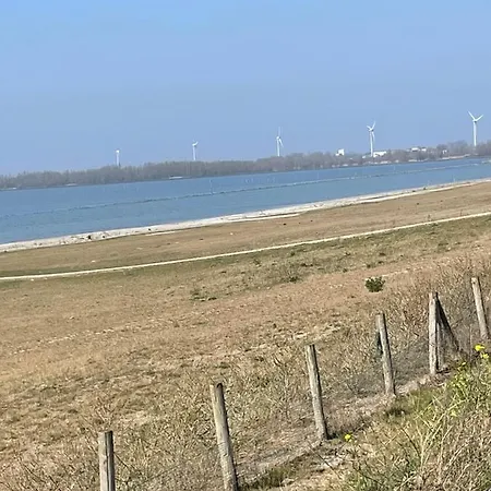 Nagelneues-beachhouse-mit-seeblick-und-40-m-entfernung-zum-ijsselmeer Holiday home Sankt Lorenzen ob Murau